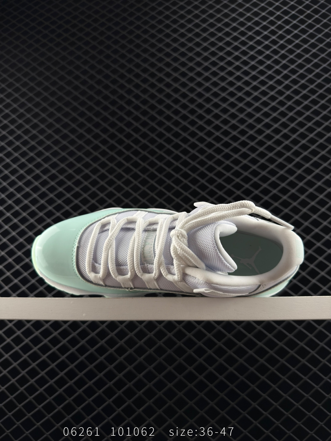 Nike Air Jordan 11 Retro Low